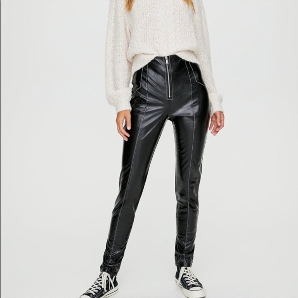 Aritzia Sunday Best Bessy Pant